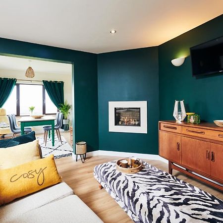 Maes Y Mel- A Couples, Pet Friendly, Rural Romantic Getaway With Countryside Views Gellywen Exterior foto